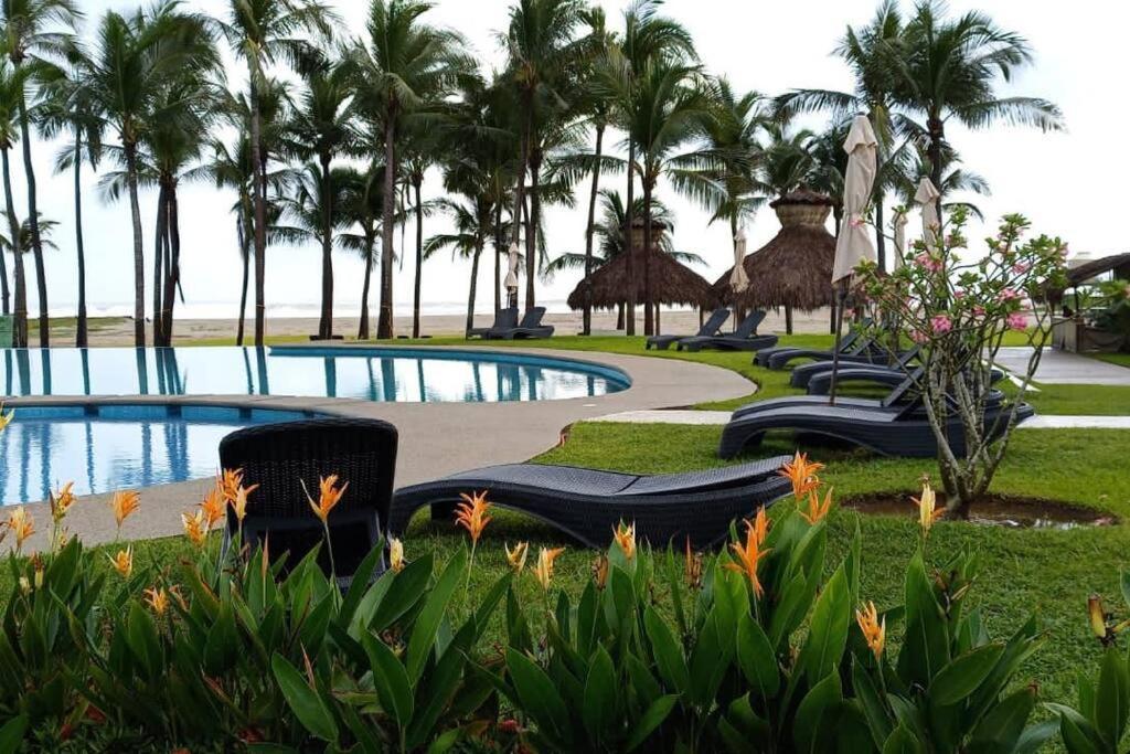 El Descanso Del Guerrero Barra Vieja Екстериор снимка
